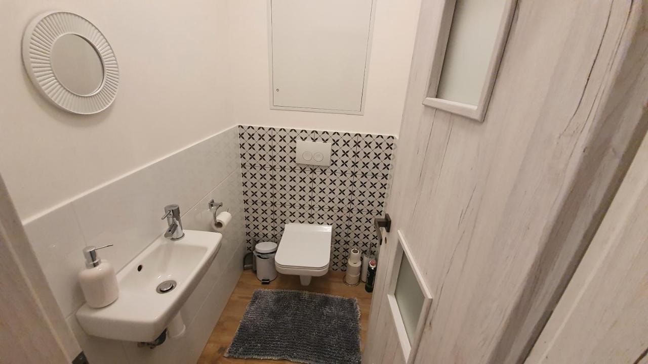 Cozy Studio With Netflix - Apartmanovy Dom Bernard Vysoké Tatry Exteriör bild